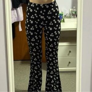 Hollister Black and White Floral Women Jeans